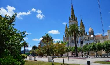 FELICIDADES, BOLIVAR