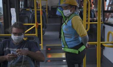 Exceptuados  y  esenciales