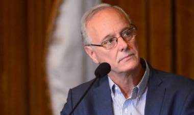 "NO SE PUEDE JUGAR A LA RULETA RUSA" GOLLAN CRITICÓ LA APERTURA DE BARES EN CABA