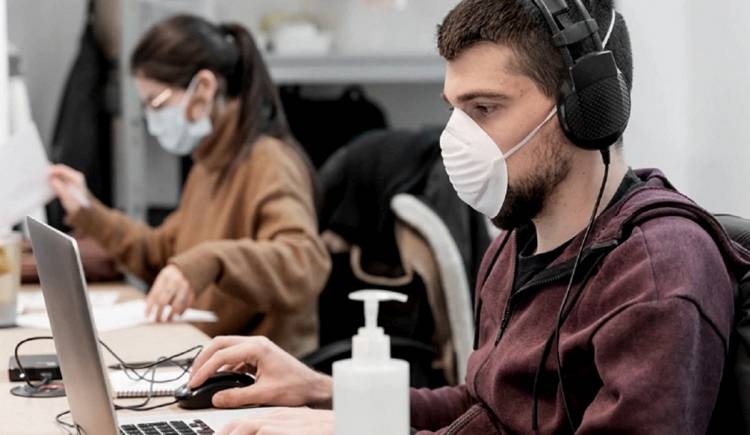 Los estatales bonaerenses deberán volver al trabajo presencial desde el lunes 18