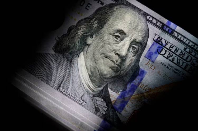 El Gobierno oficializó los nuevos precios del dólar tras las medidas acordadas con el Fondo